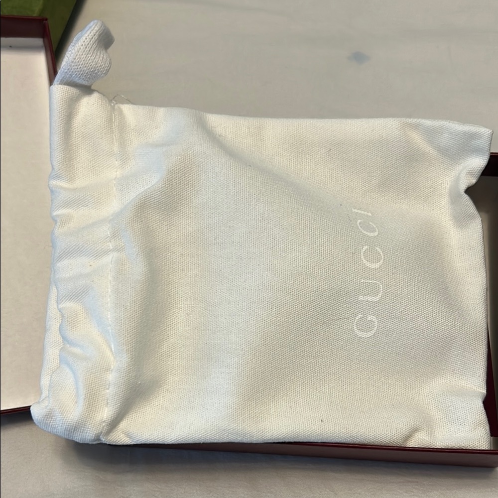 Gucci Red Luxury Accessory Box - Picture 3 of 3
